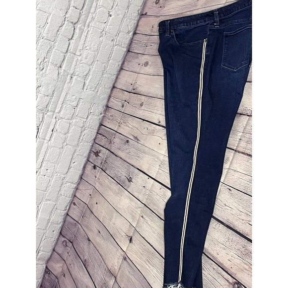 Universal Threads Dark Blue Cropped Jeans Red & White Stripe 16 NEW - Picture 5 of 16